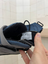 Load image into Gallery viewer, 1990s Salomon Adventure 7 Gen 1 - Size 5.5 US