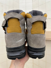 Load image into Gallery viewer, 2000s Salomon Adventure 7 Gen 2 - Size 9 US