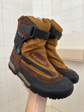 Load image into Gallery viewer, 1990s Salomon Adventure 9 Hiking Boots in Orange - Size 9 US