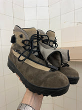 Load image into Gallery viewer, 2000s Salomon Adventure 7 Gen 2 - Size 9.5 US