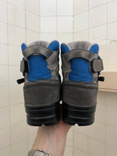 Load image into Gallery viewer, 2000s Salomon Adventure 7 Gen 2 - Size 6.5 US