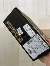Load image into Gallery viewer, 1990s Salomon Adventure 7 Gen 1 - Size 5.5 US