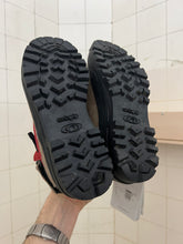 Load image into Gallery viewer, 2000s Salomon Adventure 7 Gen 2 - Size 5.5 US