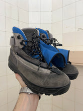 Load image into Gallery viewer, 2000s Salomon Adventure 7 Gen 2 - Size 6.5 US