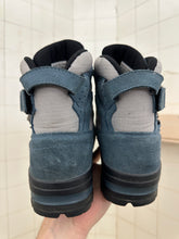 Load image into Gallery viewer, 2000s Salomon Adventure 7 Gen 2 - Size 7.5 US