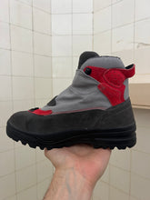 Load image into Gallery viewer, 2000s Salomon Adventure 7 Gen 2 - Size 5 US