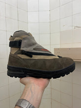 Load image into Gallery viewer, 2000s Salomon Adventure 7 Gen 2 - Size 9.5 US