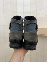 Load image into Gallery viewer, 1990s Salomon Adventure 7 Gen 1 - Size 7 US