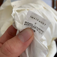 Load image into Gallery viewer, ss2004 Issey Miyake White Bungee Cord Long Raincoat - Size M