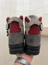 Load image into Gallery viewer, 2000s Salomon Adventure 7 Gen 2 - Size 7 US