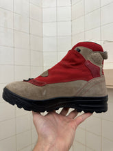Load image into Gallery viewer, 2000s Salomon Adventure 7 Gen 2 - Size 9.5 US