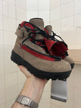 Load image into Gallery viewer, 2000s Salomon Adventure 7 Gen 2 - Size 5.5 US