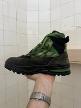 Load image into Gallery viewer, 2000s Salomon Adventure 7 Gen 2 - Size 8 US