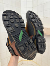 Load image into Gallery viewer, 1990s Salomon Adventure 9 Hiking Boots in Orange - Size 9 US