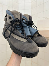 Load image into Gallery viewer, 2000s Salomon Adventure 7 Gen 2 - Size 7.5 US
