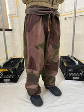 Load image into Gallery viewer, 1940s Vintage WW2 British SAS Brush Camo Pants - Size XXL
