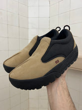 Load image into Gallery viewer, 2000s Vintage Nike ACG Ridgeback Clogs - Size 9 US