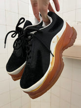 Load image into Gallery viewer, ss1998 Issey Miyake Futuristic Black and Gum Platform Low Trainers - Size 7 US (23.5cm)