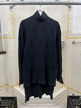 Load image into Gallery viewer, 1980s Issey Miyake Faded Purple Elongated Knit with 3D Detailing - Size M