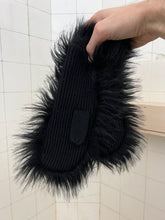 Load image into Gallery viewer, 1990s Yohji Yamamoto Faux Fur Hairy Mittens - Size S