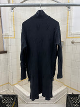 Load image into Gallery viewer, 1980s Issey Miyake Faded Purple Elongated Knit with 3D Detailing - Size M