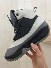 Load image into Gallery viewer, 2000s Vintage Nike ACG Govy Boot - Size 9 US