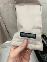 Load image into Gallery viewer, 2000s Samsonite 'Travel Wear' Light Khaki Hooded Compass Jacket - Size M