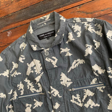 Load image into Gallery viewer, ss1995 CDGH+ Digi Camo Jacket - Size M