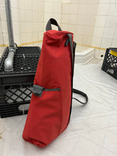 Load image into Gallery viewer, Late 1990s Mandarina Duck 'Basis' Messenger Bag - Size OS