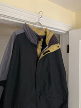 Load image into Gallery viewer, 2000s Vintage Nike ACG Oversized High-necked Jacket with Paneled Sleeves - Size XL