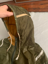 Load image into Gallery viewer, 2000s Vintage Jipijapa British Reconstructed Parachute Fabric Jacket - Size L