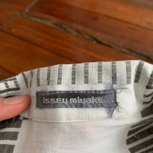 Load image into Gallery viewer, 1980s Issey Miyake Checkered Linen Shirt - Size OS
