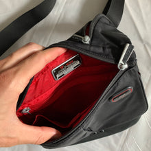 Load image into Gallery viewer, 2000s Vintage TUMI T-TECH 5135D Black Saddle Bag - Size OS