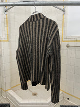 Load image into Gallery viewer, 2000s Samsonite 'Travel Wear' Wool Zip Striped Sweater - Size M