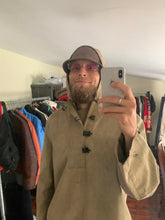 Load image into Gallery viewer, 1940s Vintage WW2 US Navy Faded Khaki Smock - Size L