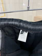 Load image into Gallery viewer, 2000s Samsonite 'Travel Wear' Black Belted Twill Pants - Size L