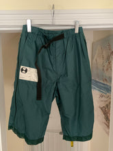 Load image into Gallery viewer, 1990s Final Home Forest Green Survival Shorts - Size M