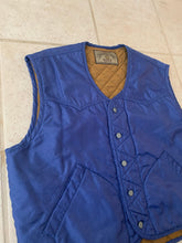 Load image into Gallery viewer, 1990s Armani Quilted Textured Nylon Vest - Size L