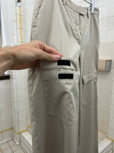 Load image into Gallery viewer, 2000s Samsonite ‘Travel Wear’ Light Cargo Trousers - Size S