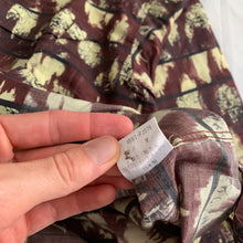Load image into Gallery viewer, ss1996 Issey Miyake Green &amp; Maroon Graphic Striped Dyed Shirt - Size L