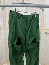 Load image into Gallery viewer, ss2007 Issey Miyake Green Textured Nylon Tactical Pants - Size M