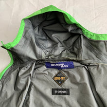 Load image into Gallery viewer, ss2005 Junya Watanabe x Goretex x Goldwin Slime Green Convertible Bag Jacket - Size S