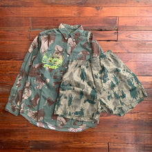Load image into Gallery viewer, ss2006 Vintage Stussy x Futura x Maharishi DPM Shirt - Size M