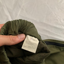 Load image into Gallery viewer, 1990s Final Home Military Green Survival Zipper Pants - Size M