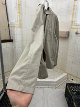 Load image into Gallery viewer, 2000s Samsonite 'Travel Wear' Khaki Hooded Windbreaker - Size L