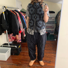 Load image into Gallery viewer, aw2002 Issey Miyake Thinsulate Down Honeycomb Vest - Size M