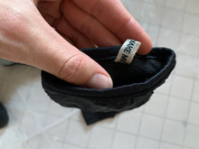 Load image into Gallery viewer, ~aw2000 Issey Miyake Black Technical Gloves - Size OS
