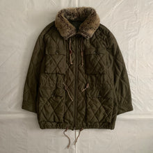 Load image into Gallery viewer, 1990s Armani Olive Quilted M65 Field Jacket with Fur Collar - Size M