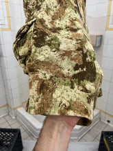 Load image into Gallery viewer, 1998 General Research Camo Netting Cargo Shorts - Size M