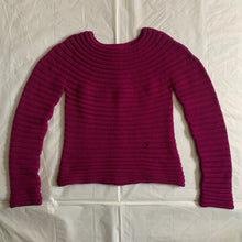 Load image into Gallery viewer, 1990s Yohji Yamamoto Magenta Circular Weave Wool Sweater - Size M